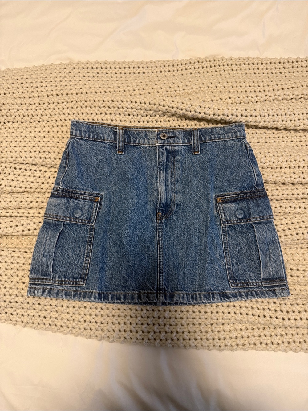 Abercrombie Cargo Style Denim Mini Skirt. Perfect Condition, worn once!